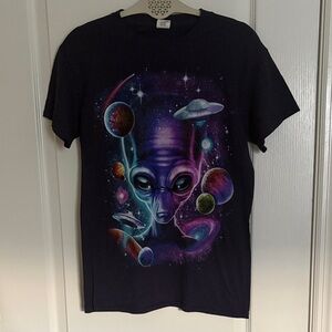 Gildan Space Shirt Alien and Planets Design